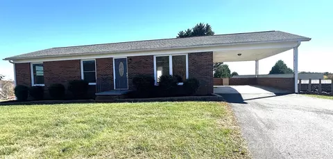 922 Rink Dam Rd, Taylorsville, NC 28681