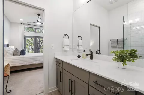 468 E 33rd St, Charlotte, NC 28205 photo 35