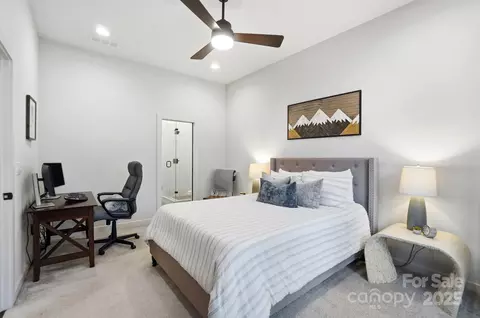468 E 33rd St, Charlotte, NC 28205 photo 32
