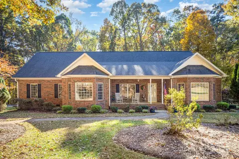 216 Minnie Queen Ln, Belmont, NC 28012