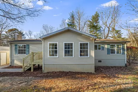 20 Luckenbach Dr, Fairview, NC 28730