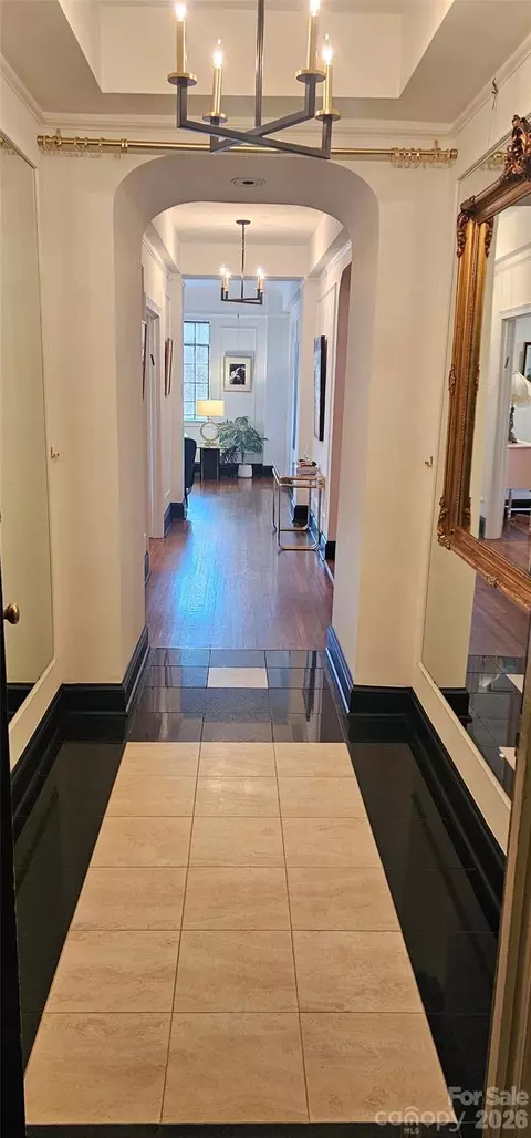 301 W 10th W 206 St W #206, Charlotte, NC 28202