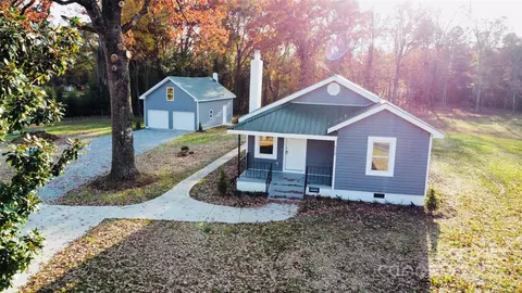 6920 Goldfish Rd, Kannapolis, NC 28083