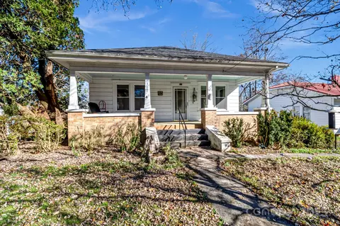 302 S Whitted St, Hendersonville, NC 28739