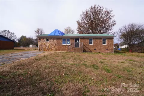 610 Margrace Rd, Kings Mountain, NC 28086