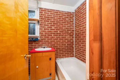 Bath - 6331 Smith Rd, Vale, NC 28168 photo 1 of 2