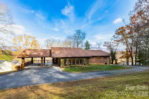 84 Joe Jenkins Rd, Fairview, NC 28730