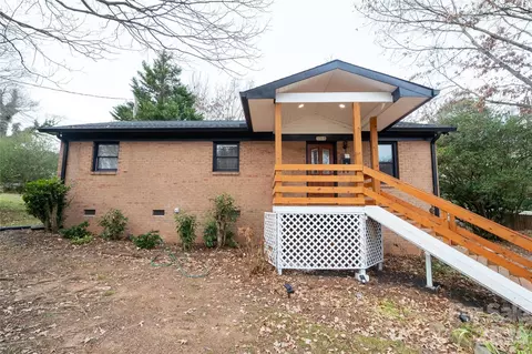 5315 Ruth Dr, Charlotte, NC 28215