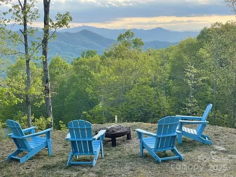 242 Crossview Dr, Bryson City, NC 28713
