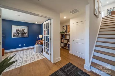 7007 Impulse Ct, Charlotte, NC 28205