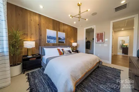 7007 Impulse Ct, Charlotte, NC 28205 photo 9