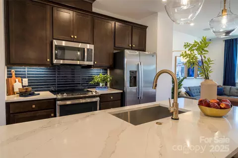 7007 Impulse Ct, Charlotte, NC 28205 photo 6