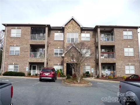186 Cecil Miller 202 Rd #202, Boone, NC 28607