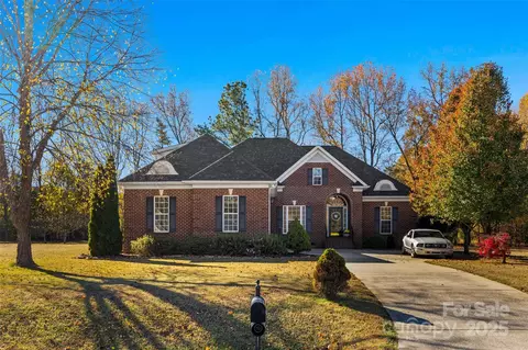 5916 Newell Dr, Monroe, NC 28112