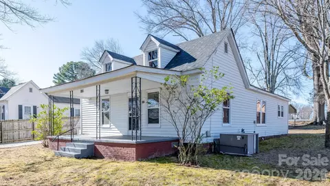 569 Hunter Ave, Kannapolis, NC 28083