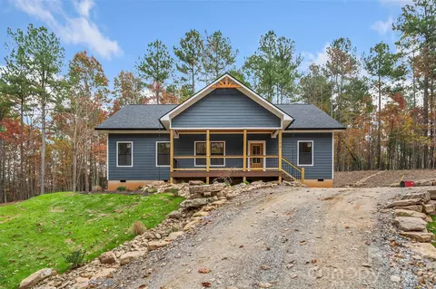 195 Grandview Peaks Dr, Nebo, NC 28761