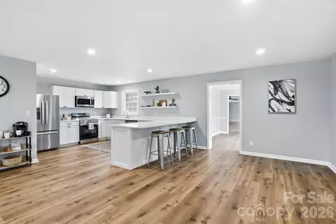 1404 Old Mill Rd, Lincolnton, NC 28092