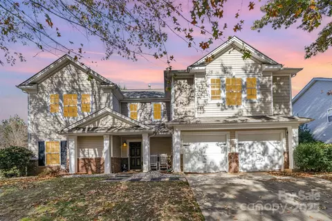 6706 Evanton Loch Rd, Charlotte, NC 28278