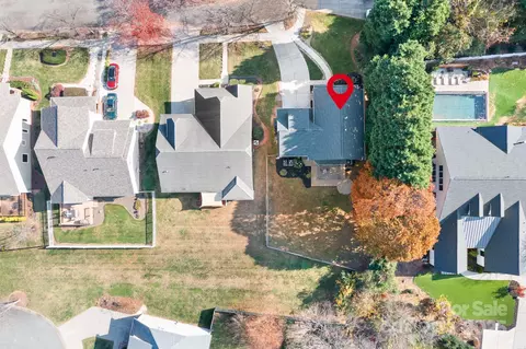 View/Area - 20332 Colony Point Ln, Cornelius, NC 28031 photo 1 of 10