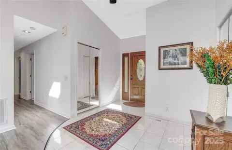 Entry Way - 130 Grapevine Ln, Tryon, NC 28782 photo 1 of 4