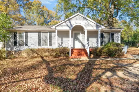 8331 Gera Emma Dr, Charlotte, NC 28215