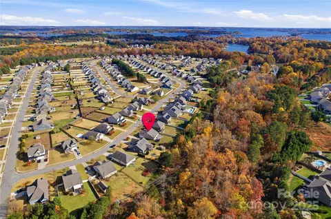 View/Area - 3168 Delaware Dr, Denver, NC 28037 photo 3 of 5