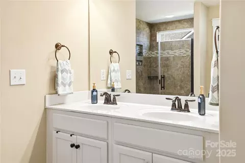 Bath - 3168 Delaware Dr, Denver, NC 28037 photo 1 of 4