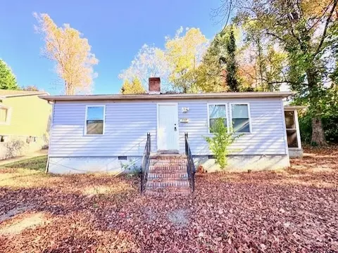202 Newland Pl, Lenoir, NC 28645