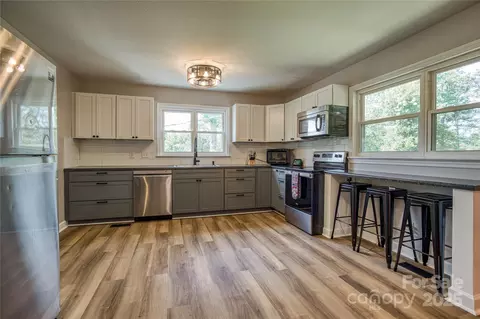 Kitchen - 111 Baxter St, Morganton, NC 28655 photo 1 of 3