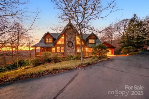 2035 Grouse Moor 126 Dr #126, Sugar Mountain, NC 28604