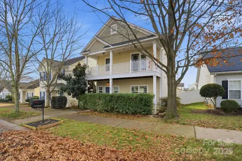 Exterior - 11635 Truan Ln, Cornelius, NC 28031 photo 2 of 6
