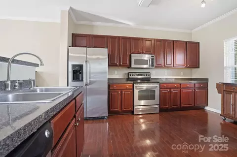 Kitchen - 11635 Truan Ln, Cornelius, NC 28031 photo 2 of 2