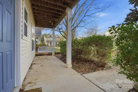 Exterior - 11635 Truan Ln, Cornelius, NC 28031 photo 5 of 6