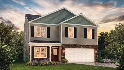 780 14th Ave Ne Ct NE, Hickory, NC 28601