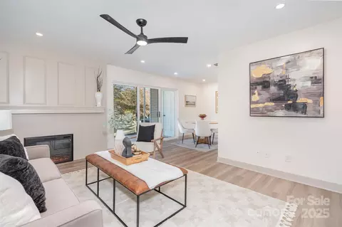 7802 Renaissance B Ct #B, Charlotte, NC 28226