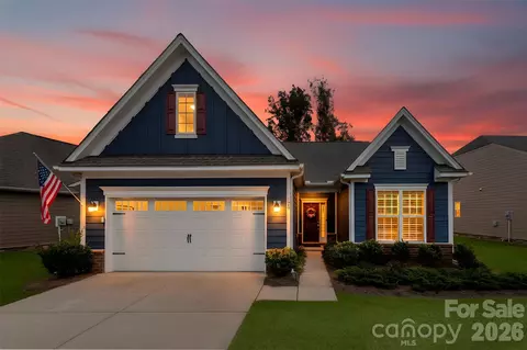 129 Picasso Trl, Mount Holly, NC 28120