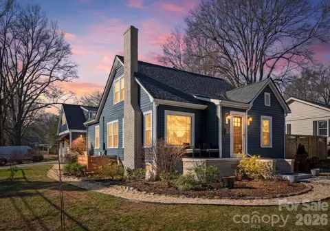 143 E Stewart Ave, Mooresville, NC 28115