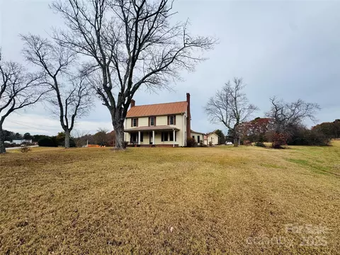 9143 S Nc Highway 150 Hwy, Linwood, NC 27299
