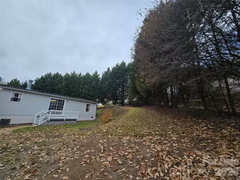 71 London Ln, Clyde, NC 28721 photo 5