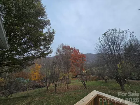 71 London Ln, Clyde, NC 28721 photo 3