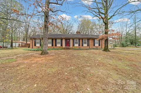 1902 Shady Ln, Monroe, NC 28110