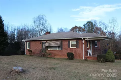 1761 Dearborn Street Ext, Morganton, NC 28655
