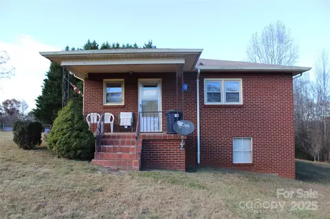 1761 Dearborn Street Ext, Morganton, NC 28655 photo 5
