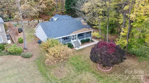4901 Burton Ln, Denver, NC 28037 photo 3