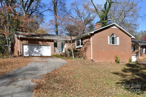 806 N Craige St, Salisbury, NC 28144