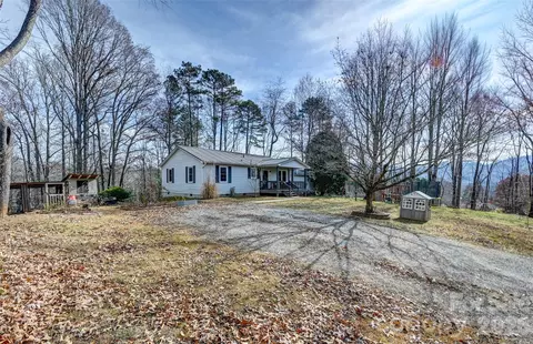 6 Gun Flint Trl, Fletcher, NC 28732