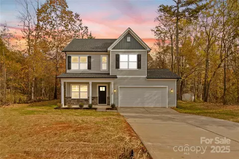 113 Titleist Dr, Statesville, NC 28677