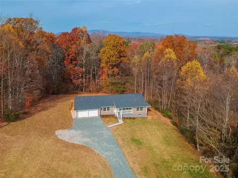 1063 Gunnell Rd, Rural Hall, NC 27045