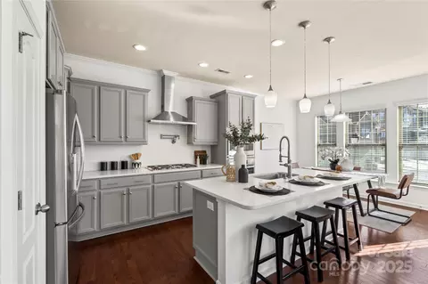 Kitchen - 214 Butterfly Pl, Fort Mill, SC 29708 photo 3 of 4