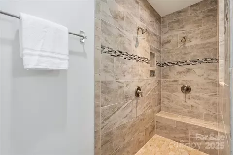 Bath - 214 Butterfly Pl, Fort Mill, SC 29708 photo 1 of 3
